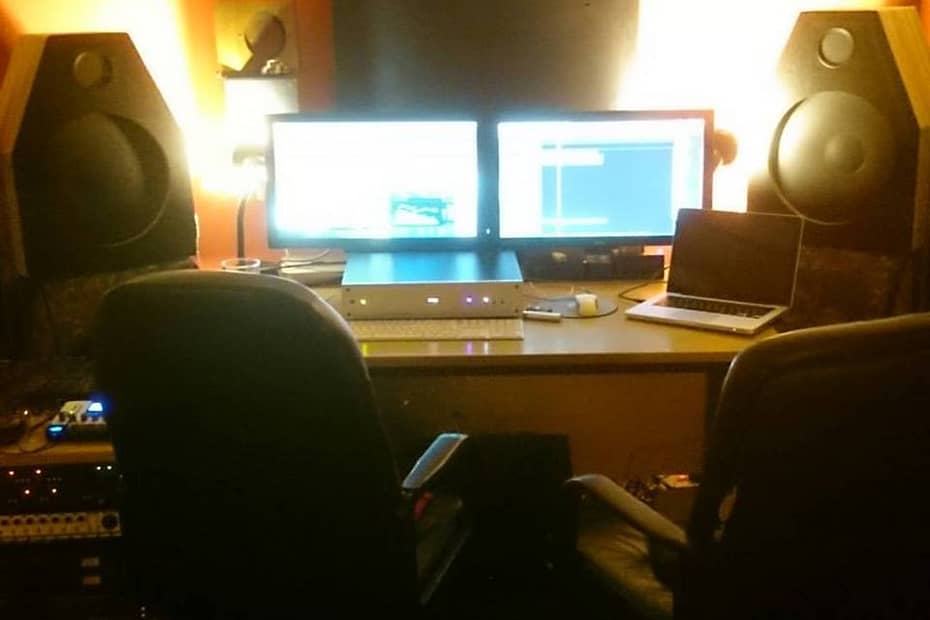 Custom Cla monitor trial Sirkus